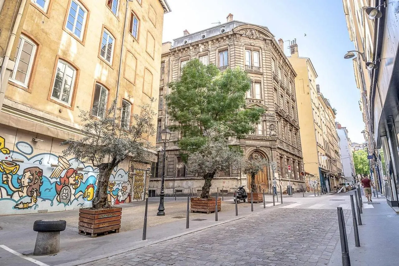 Honore Suite Flandrin Lyon France